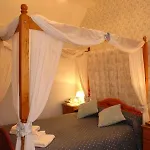 Midway 4* York