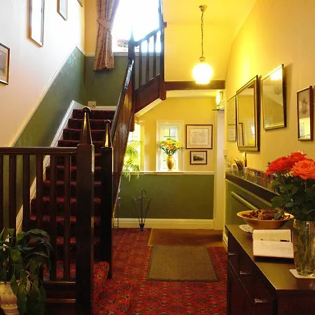 Midway 4* York
