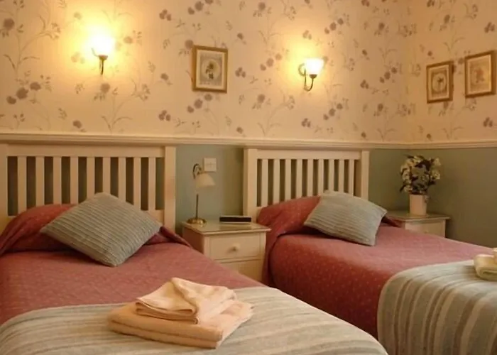 Guest house Midway York