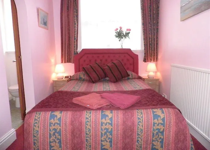 Guest house Midway York